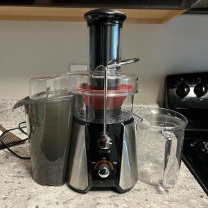 Oster Juicer